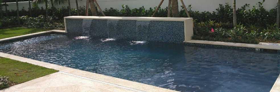 Custom Swimming Pools, Spas & Decks